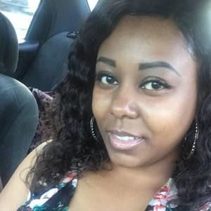 Meet your Posher, Renee